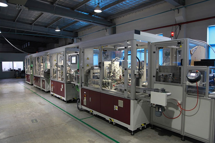 Aonad Táirgthe Stator gan Scuab
